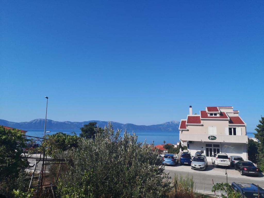Apartmani Zderic Gradac  Kültér fotó
