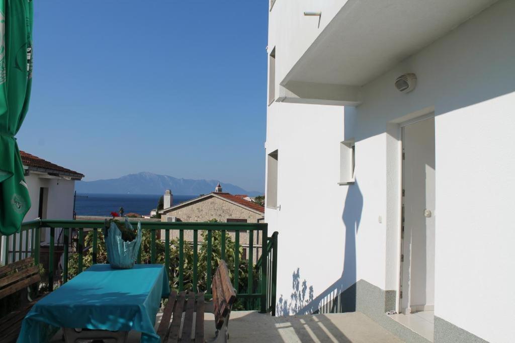 Apartmani Zderic Gradac  Kültér fotó