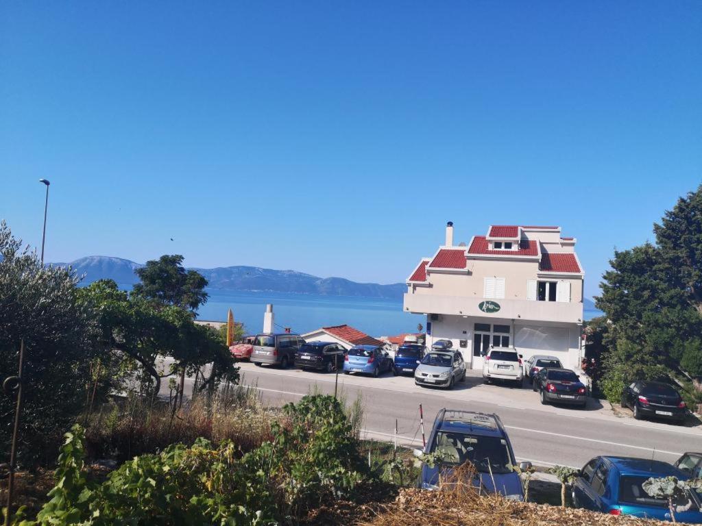 Apartmani Zderic Gradac  Kültér fotó